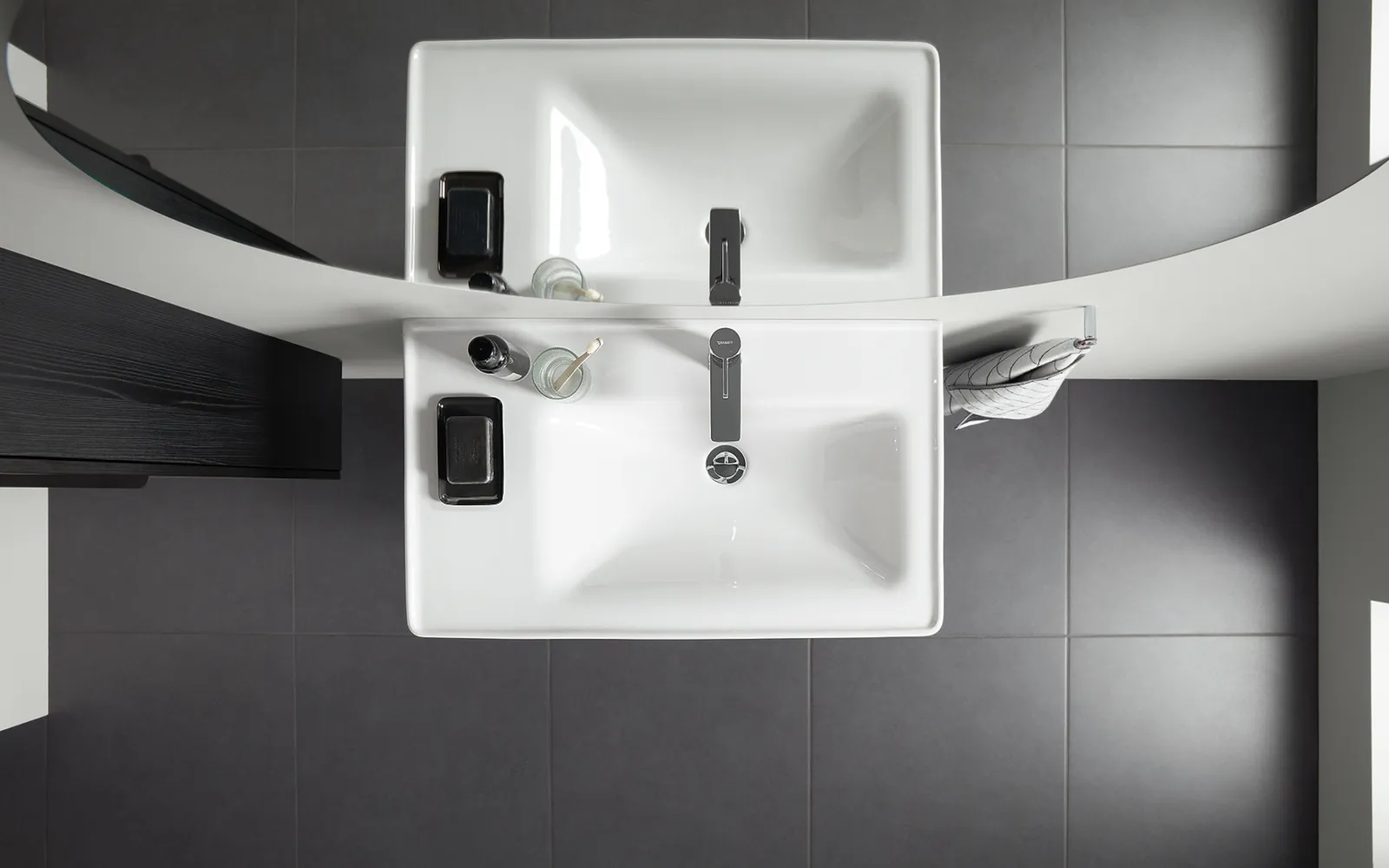 Eine Armatur der Badserie Duravit D-Neo.