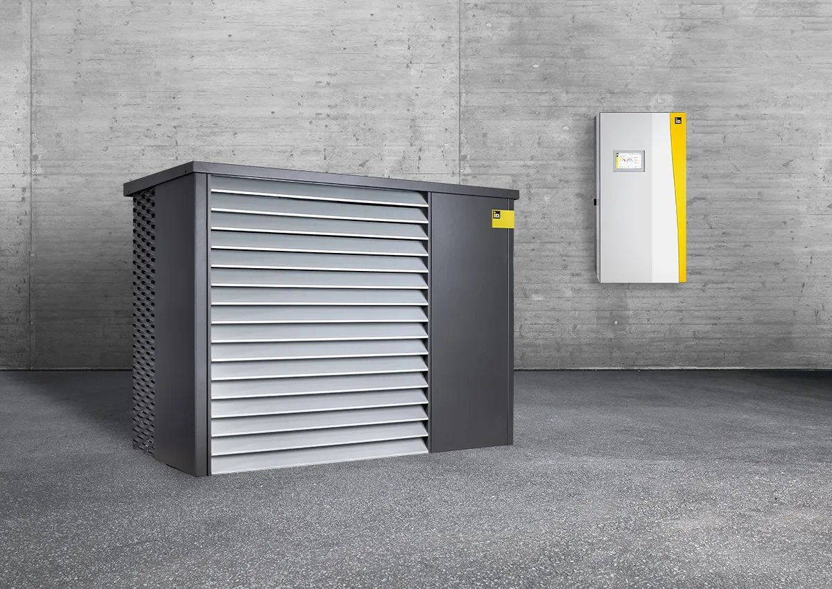 Wärmepumpe iDM Aero Alm 10-24 kW in einem betonierten Raum.