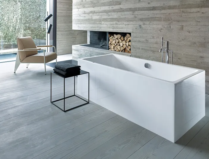 Puristisches Badezimmer mit Einrichtung der Serie vero air von Duravit.